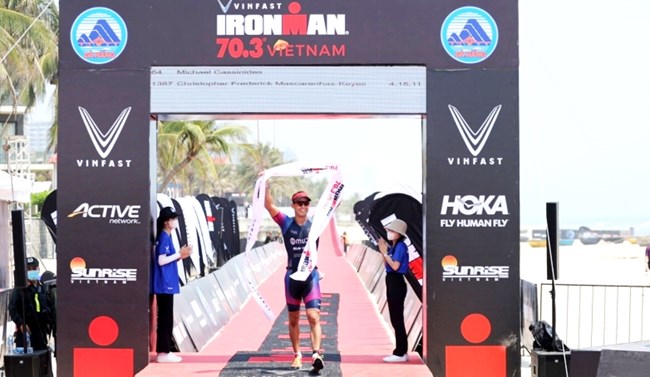 Đà Nẵng: Hơn 3.000 VĐV chinh phục cuộc thi 3 môn phối hợp VinFast IRONMAN 70.3 (7/5/2023)